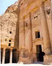 tomb_s